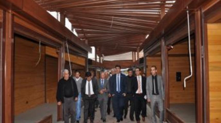 Tarihi Nil&uuml;fer K&ouml;yl&uuml; Pazarı'nın yeni y&uuml;z&uuml; g&ouml;r&uuml;nd&uuml;