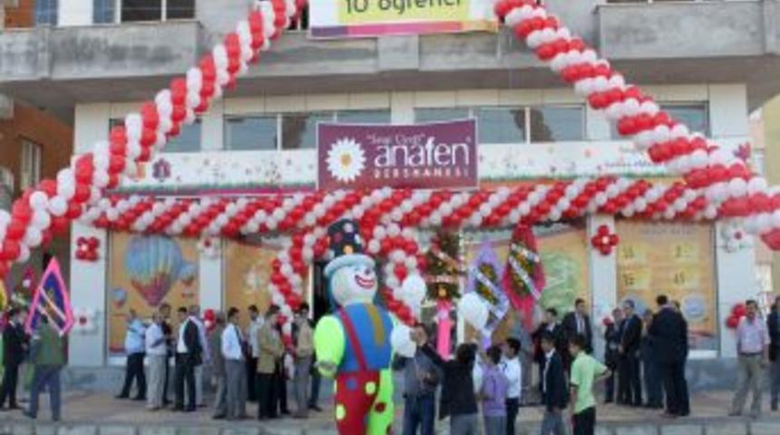 Anafen Dershanesi Birecik Şubesi yeni binasına taşındı