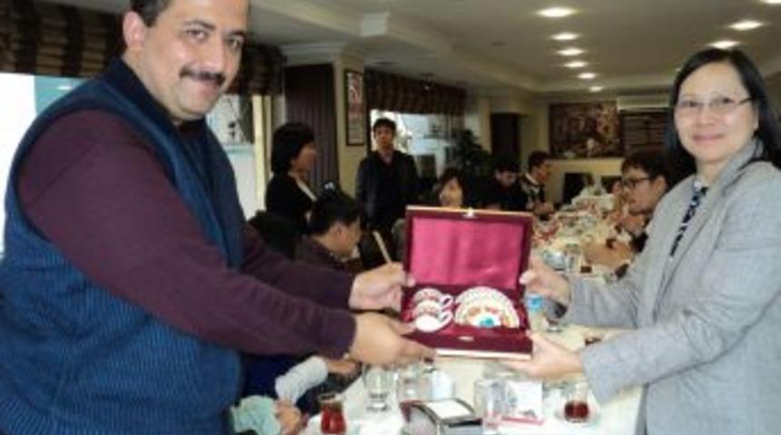 Taylandlı akademisyenler, T&uuml;rkiye- AB ilişkilerini inceliyor