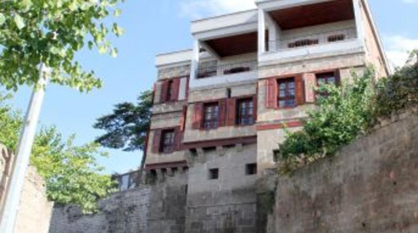 K&uuml;rt&uuml;nc&uuml; Konağı Yamandede k&uuml;lt&uuml;r evi oluyor