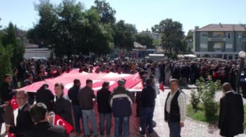 Dinar&rsquo;da ter&ouml;re lanet y&uuml;r&uuml;y&uuml;ş&uuml;