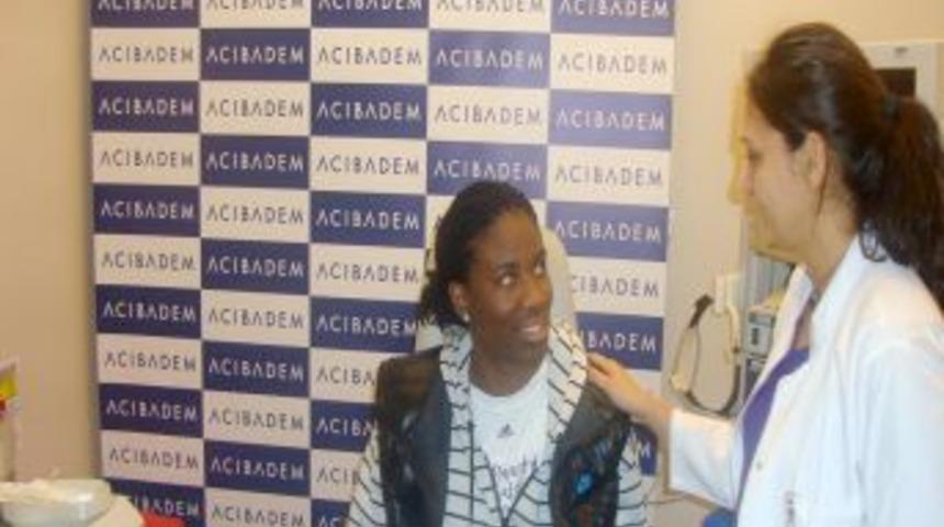 Beşiktaş'ta Amber Harris sağlık kontrol&uuml;nden ge&ccedil;ti