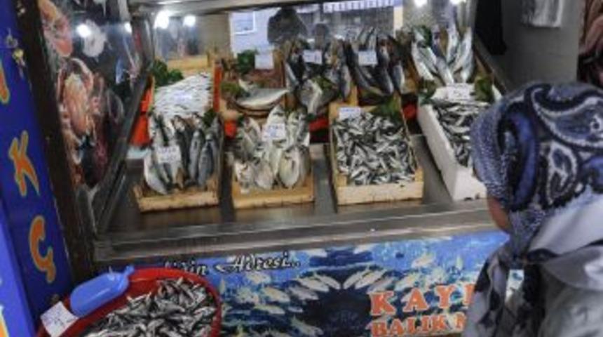 L&uuml;ferin kilosu 60 lirayı g&ouml;rd&uuml;