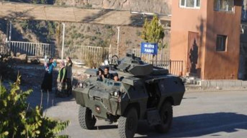 &Ccedil;ukurca'da bazı evlere operasyon d&uuml;zenlendi