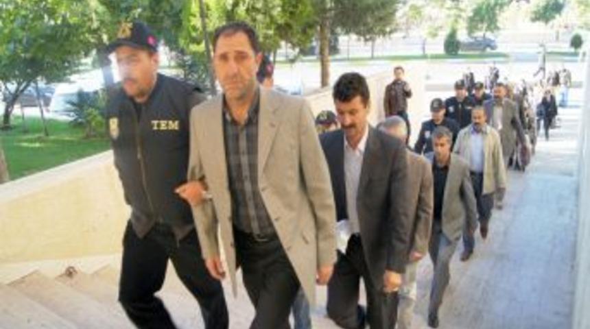KCK g&ouml;zaltılarına Mardin&rsquo;den 14 tutuklama