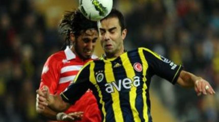 Samsunspor ile berabere kalan Fenerbah&ccedil;e 7. haftanın da lideri