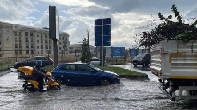 Sel mağduru sürücüler dikkat! Bu hata kaskodan edebilir