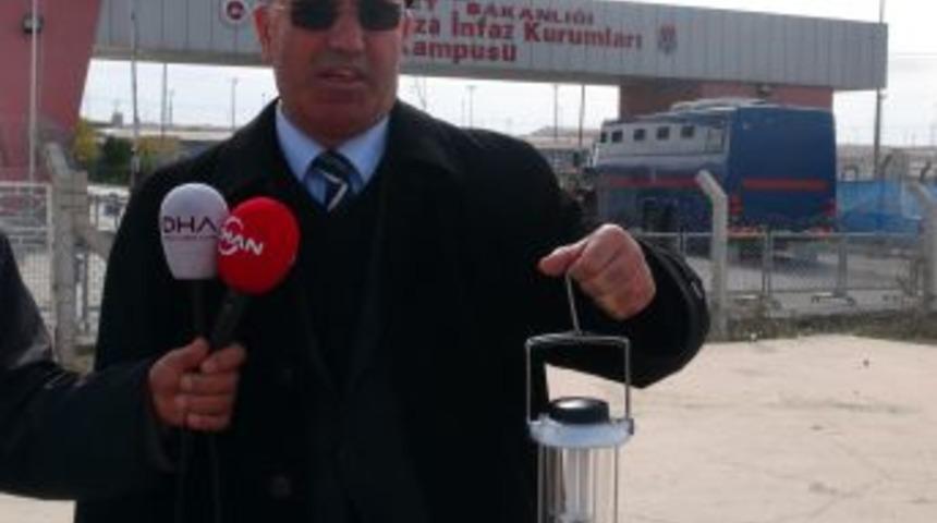 CHP'li vekilden 'fener'li protesto