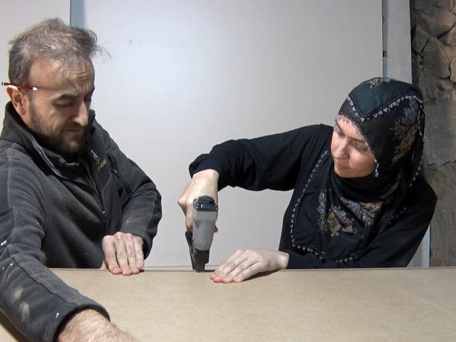 Eşine destek olmak i&ccedil;in başladı, usta oldu