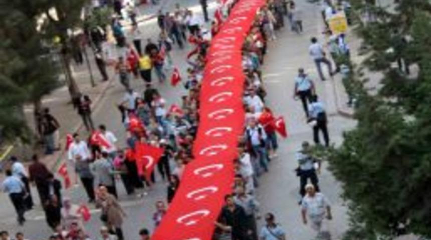 Mersin&rsquo;de ter&ouml;re tepki y&uuml;r&uuml;y&uuml;ş&uuml; d&uuml;zenlendi