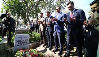 &Uuml;sk&uuml;dar'da h&uuml;z&uuml;nl&uuml; bayrak değişimi!
