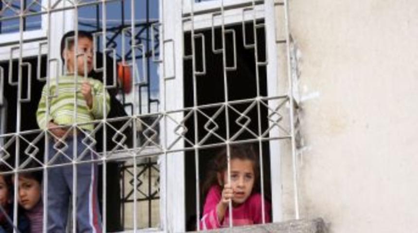 İşsiz koca, eşini 12 yerinden bı&ccedil;aklayarak &ouml;ld&uuml;rd&uuml;