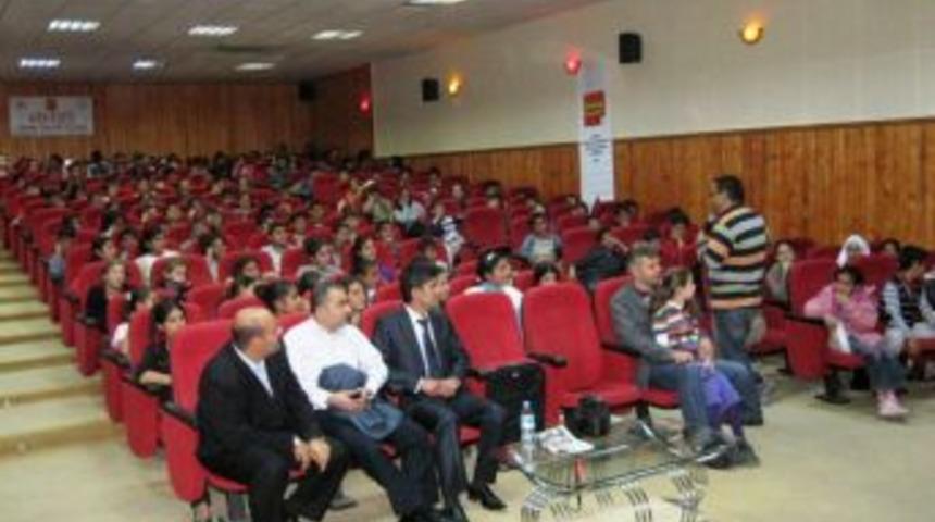 "Okuma salonlarında okuyan &ouml;ğrencilerin y&uuml;zde 80&rsquo;i istediği okulu kazandı"