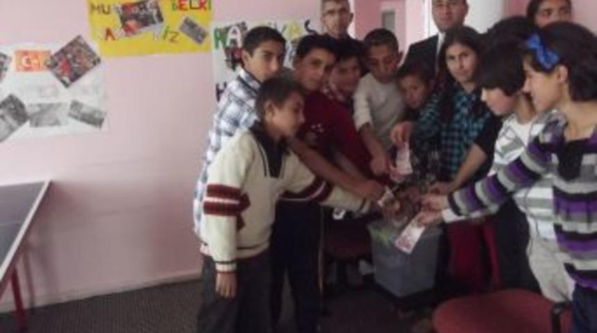 YİBO &ouml;ğrencilerinden Van'a anlamlı destek: Ha Sivas, ha Van, her yer vatan