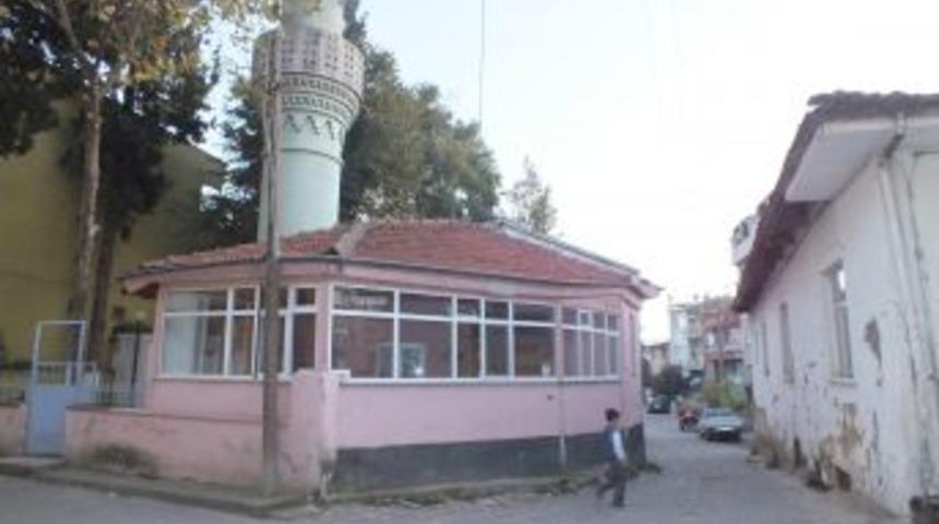 İznik&rsquo;te bir sokak daha g&uuml;venlik altında