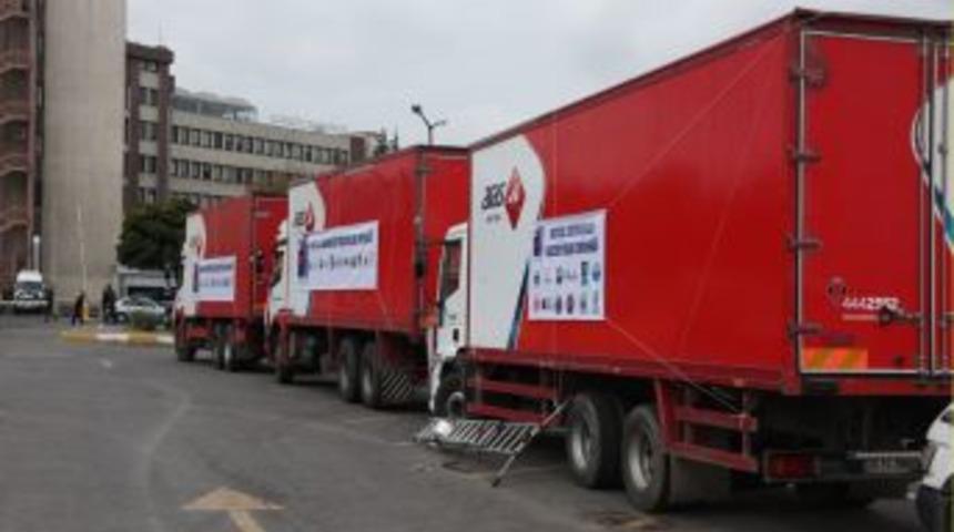 Bakırk&ouml;y'de Van'a 10 TIR'lık yardım