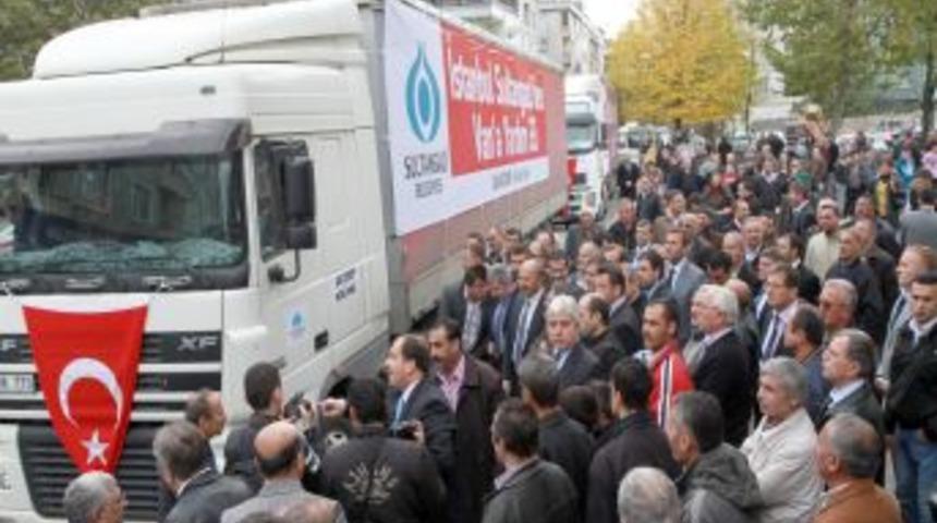 Sultangazililer Van'a 2 TIR daha yardım g&ouml;nderdi
