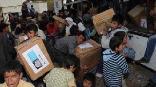 Van'da yardımlar yine yağmalandı