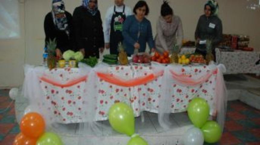 Muşlu kadınlar, Oktay ustanın &ouml;n&uuml;nde en g&uuml;zel yemeği yapmak i&ccedil;in yarıştı