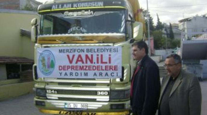 Merzifon Belediyesi tarafından toplanan eşyalar Van'a g&ouml;nderildi