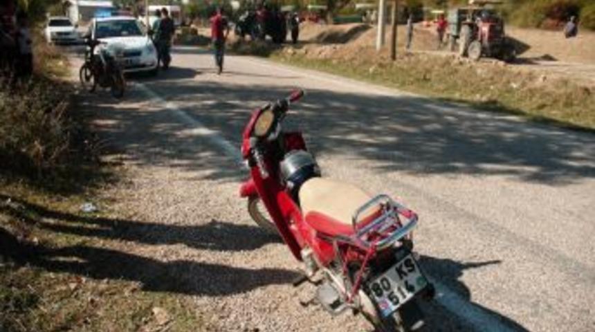 Motosikletle elektrikli bisiklet &ccedil;arpıştı: 2 yaralı