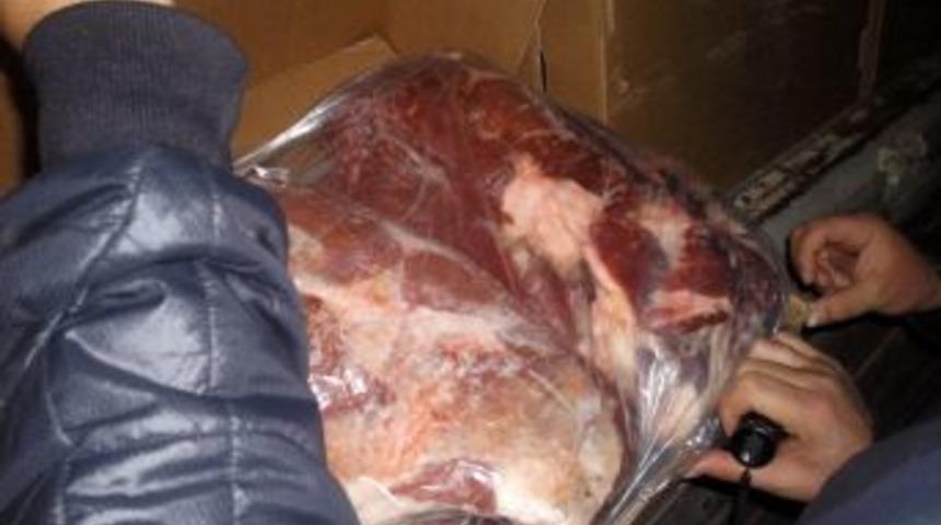 Y&uuml;ksekova'da 8 ton ka&ccedil;ak et ele ge&ccedil;irildi