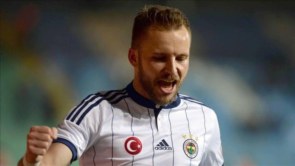 Fenerbahçe nin eski yıldızı içini döktü: "Amatörce yönetiliyor" 3