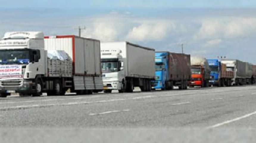 Y&uuml;zlerce TIR, şehir dışında bekletiliyor