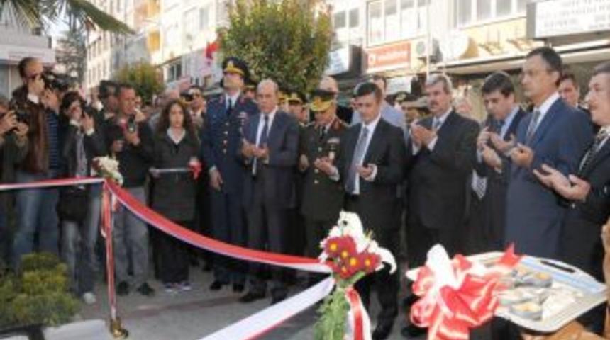 Silah arkadaşları Balıkesirli şehit teğmen adına çeşme yaptırdı