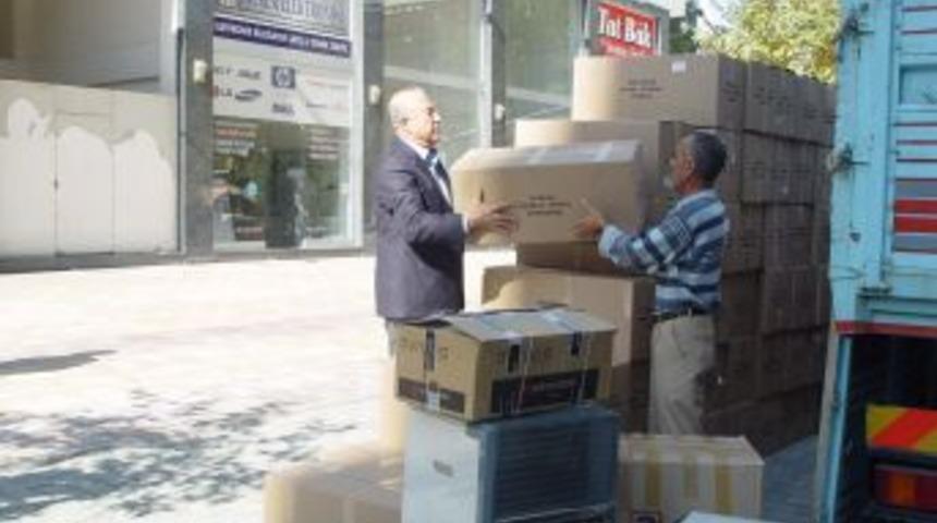 CHP'lilerin yardım malzemeleri, Van’a doğru yola çıktı