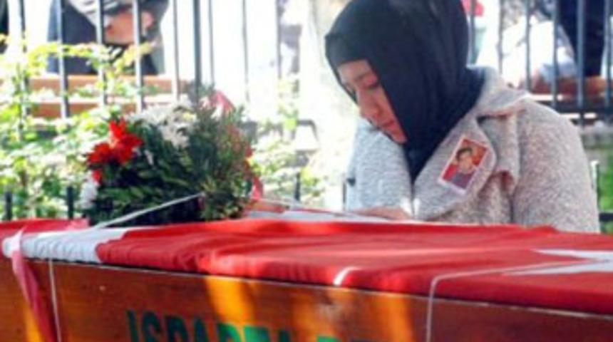 Eşine s&uuml;rpriz yapacaktı ama &ouml;lerek değil