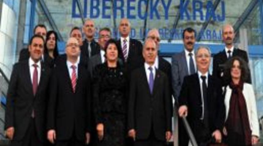 Bursa ve Liberec valilikleri arasında işbirliği protokol&uuml;