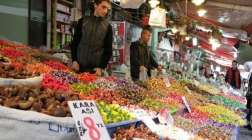 &Ccedil;arşı pazarda bayram bereketi