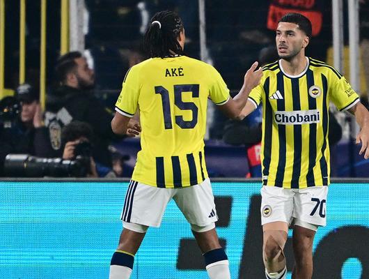 Fenerbah&ccedil;e tarihine ge&ccedil;ti! Oğuz Aydın&rsquo;dan Şampiyonlar Ligi rekoru