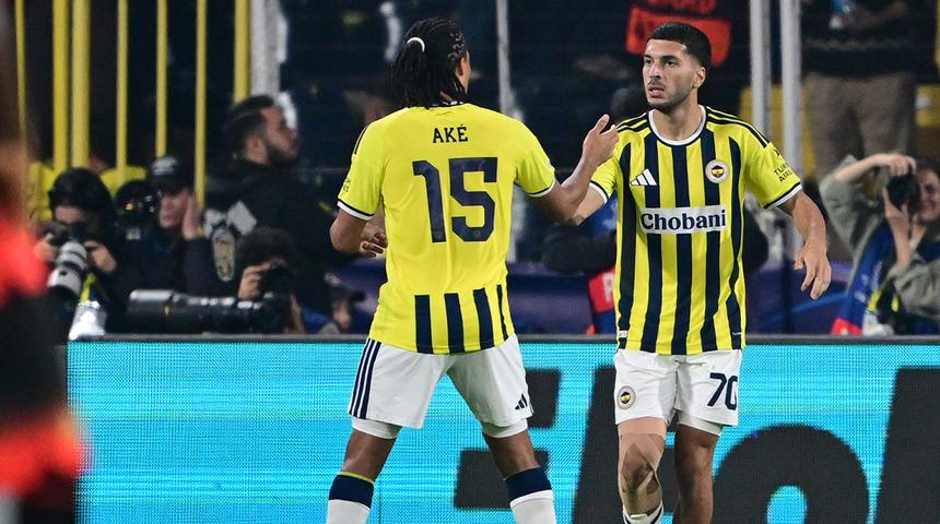 Fenerbah&ccedil;e tarihine ge&ccedil;ti! Oğuz Aydın&rsquo;dan Şampiyonlar Ligi rekoru