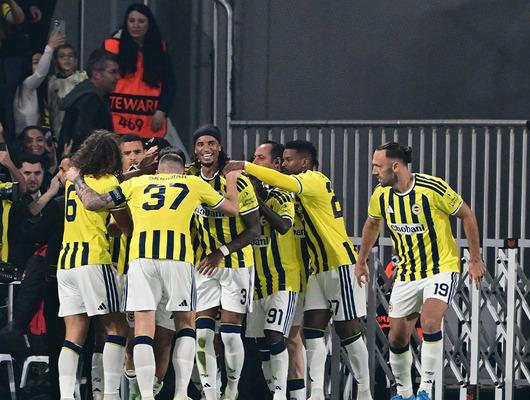 Fenerbah&ccedil;e'ye Galatasaray derbisi &ouml;ncesi sakatlık şoku! 