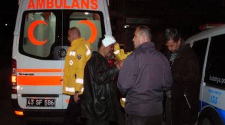 K&uuml;tahya'da bı&ccedil;aklı kavga: 2 yaralı