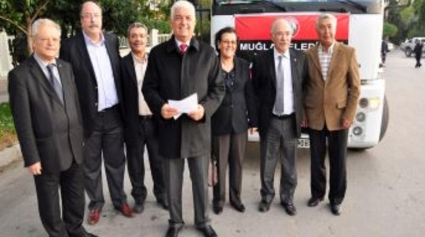 Muğla&rsquo;dan Van&rsquo;a iki TIR yardım malzemesi g&ouml;nderildi