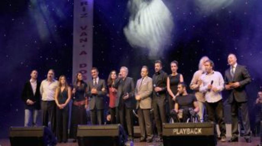 T&uuml;rk&uuml;ler Van i&ccedil;in s&ouml;ylendi