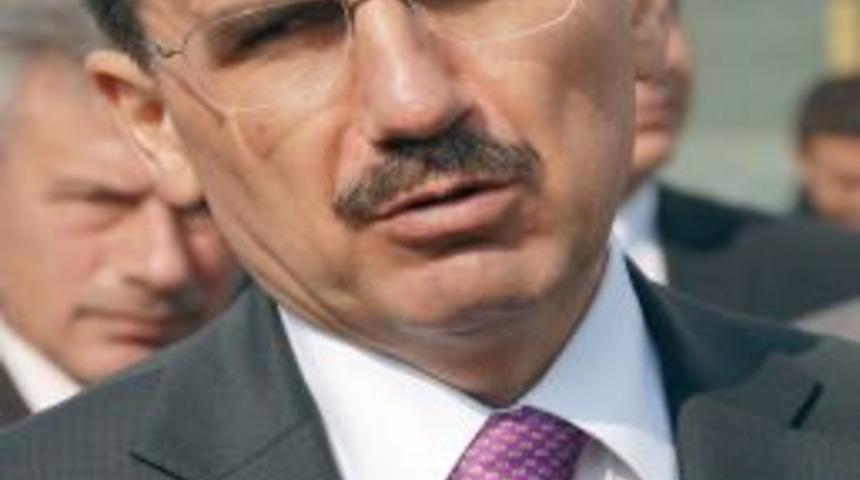 Silahla bayram kutlamasına afişli uyarı