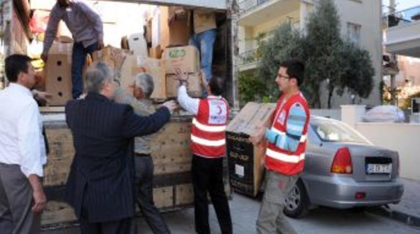 Muğla'dan Van'a son yardım kamyonu yola &ccedil;ıktı
