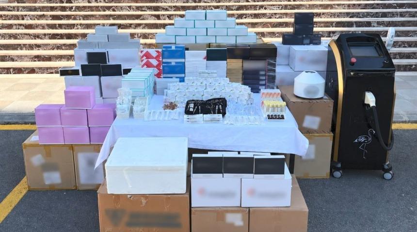 Mersin'de 10 milyonluk ka&ccedil;ak dolgu ve estetik malzemesi operasyonu: 2 g&ouml;zaltı