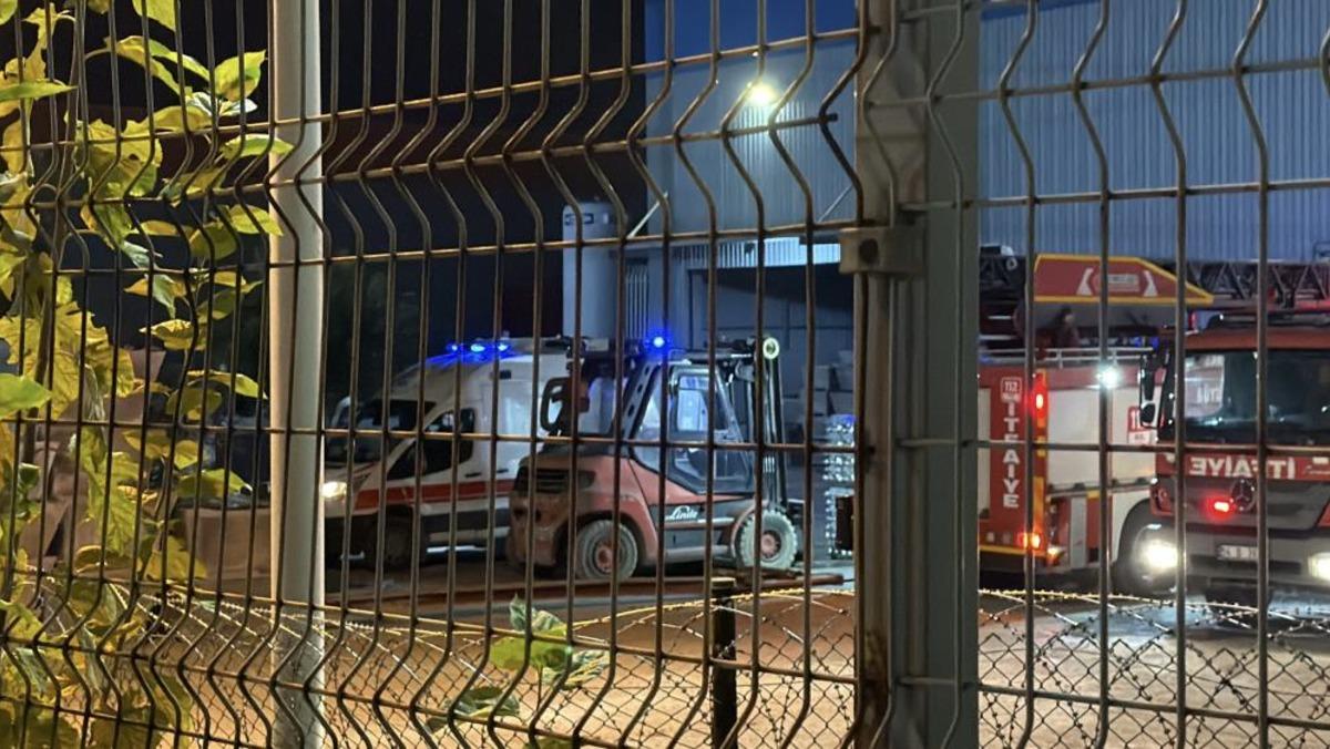 Al&uuml;minyum fabrikasında patlama: 1 i ağır 3 yaralı 2