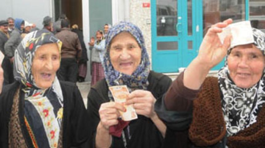 Dar gelirlilere 50 lira mutluluğu