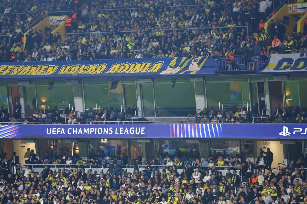 İsmail Kartal’dan istifa tezahüratlarına yanıt! “Derbiyi kazanırız, tekrar barışırız” 1