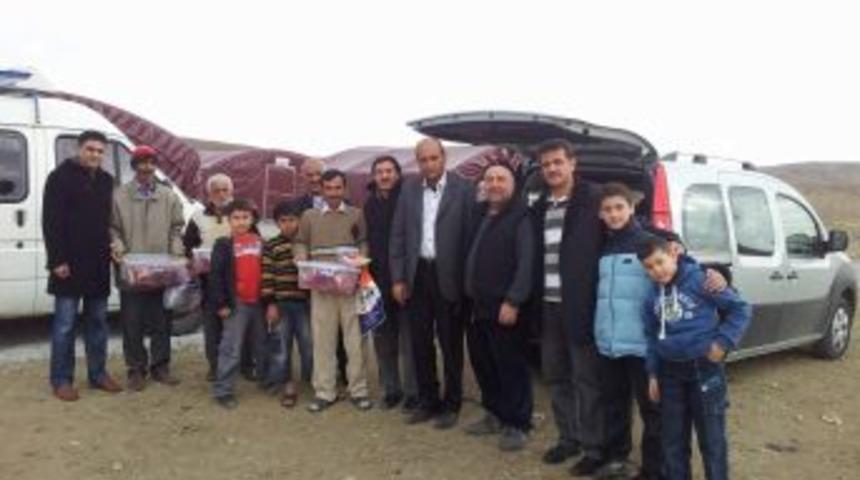 &Ouml;zel Ergin Koleji bayramda tarım iş&ccedil;ilerini unutmadı