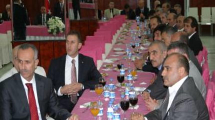 Vali &Ccedil;olak: Allah birlik ve beraberliğimizi bozmasın