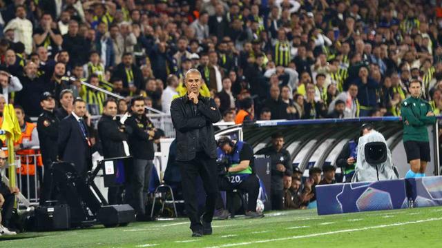 İsmail Kartal’dan istifa tezahüratlarına yanıt! “Derbiyi kazanırız, tekrar barışırız”