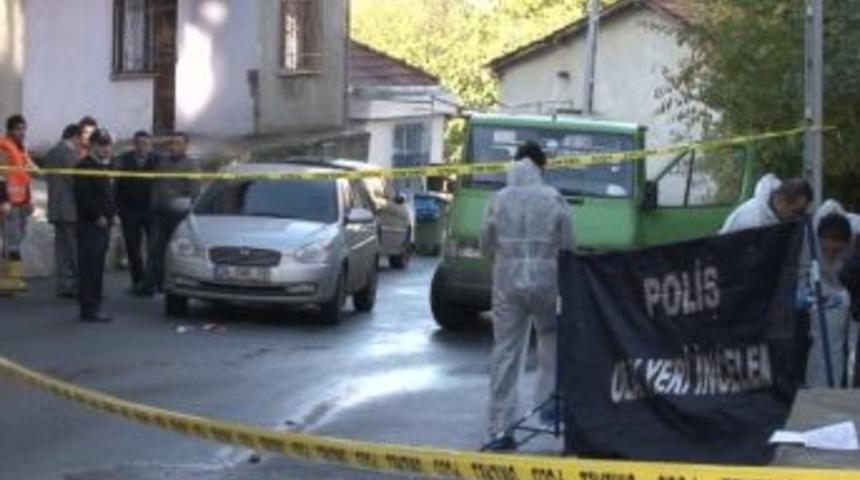 Sultanbeyli'de kan davası cinayeti