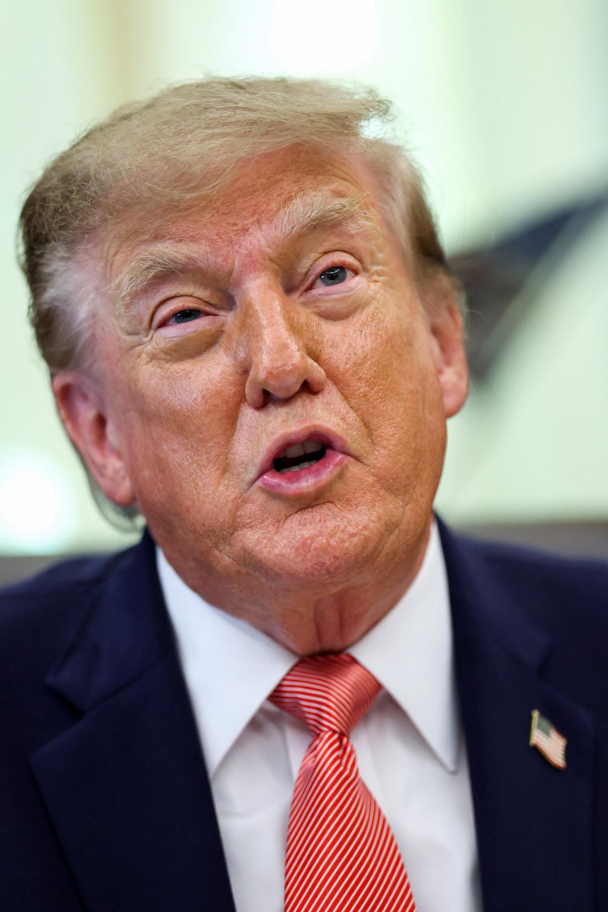 Trump tan Zelenskiy ve Putin a&ccedil;ıklaması: "Anlaşmaları i&ccedil;in aynı odada olmaları gerekmiyor" 1